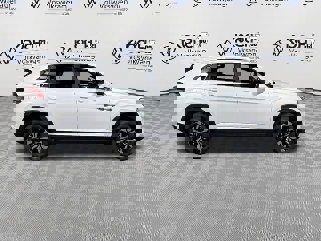 New 2026 Volkswagen Atlas Cross Sport SE FWD image 9