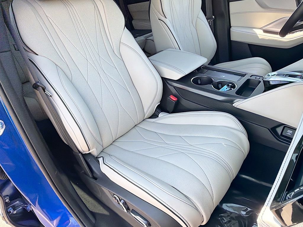 Used 2025 Acura MDX A-Spec image 29