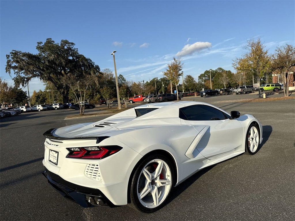 Used 2023 Chevrolet Corvette Stingray Premium Conv w/ Z51 Performance Package image 3