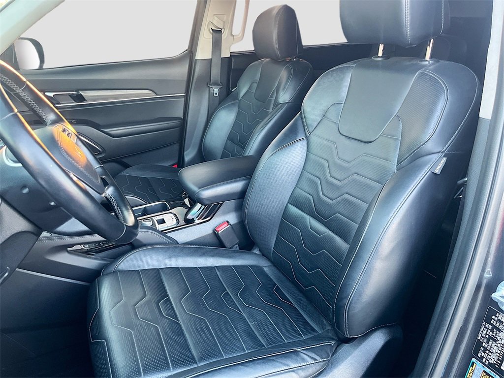 Used 2022 Kia Telluride SX w/ SX Prestige Package image 22