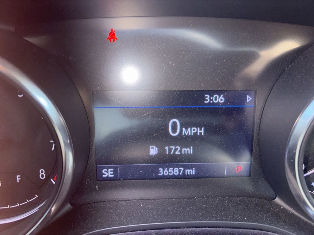 Used 2023 Buick Encore GX Select image 10