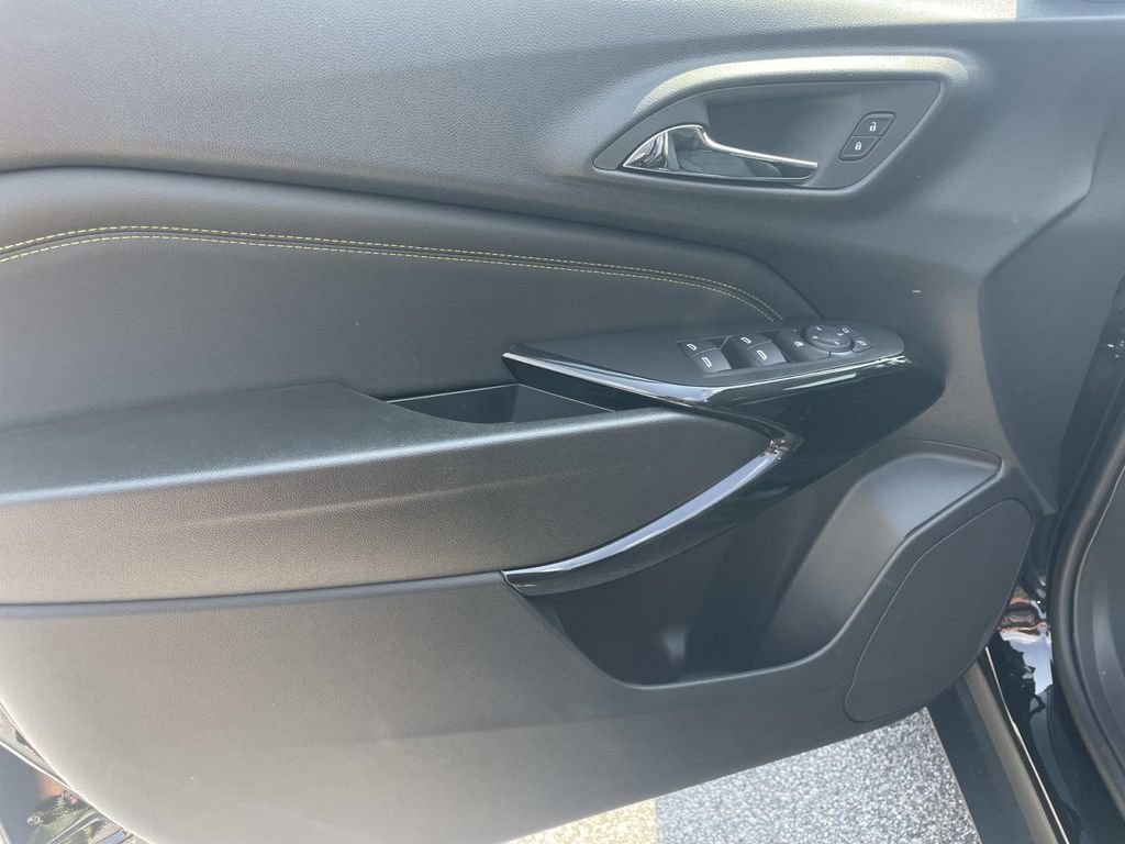 New 2026 Chevrolet Trax LT w/ Driver Confidence Package FWD image 14