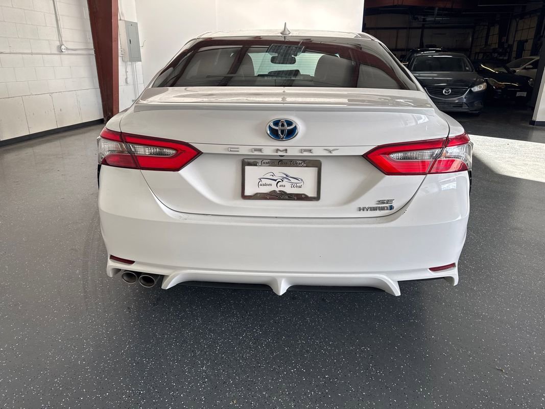 Used 2018 Toyota Camry SE w/ Audio Package image 5