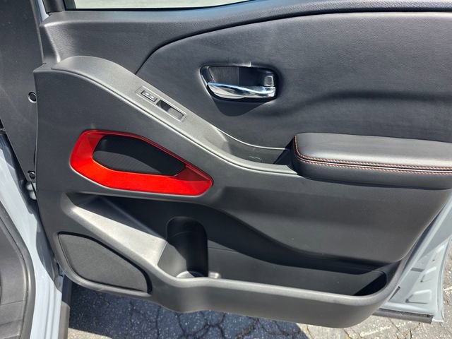 Used 2025 Nissan Frontier PRO-4X image 23