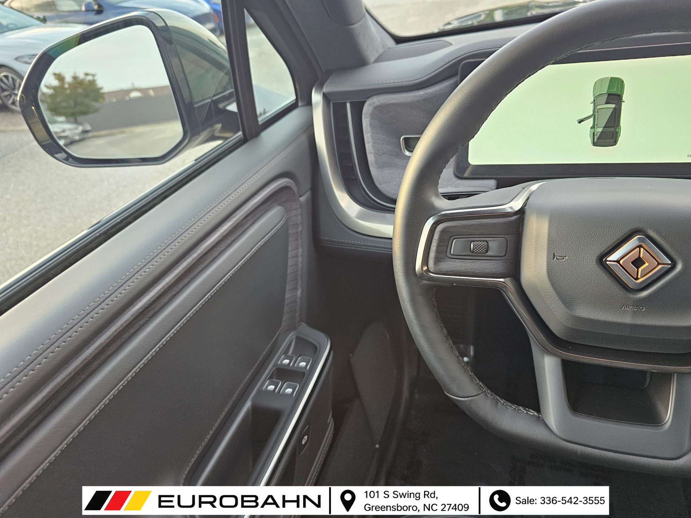 Used 2025 Rivian R1S Adventure Dual AWD/4WD image 15