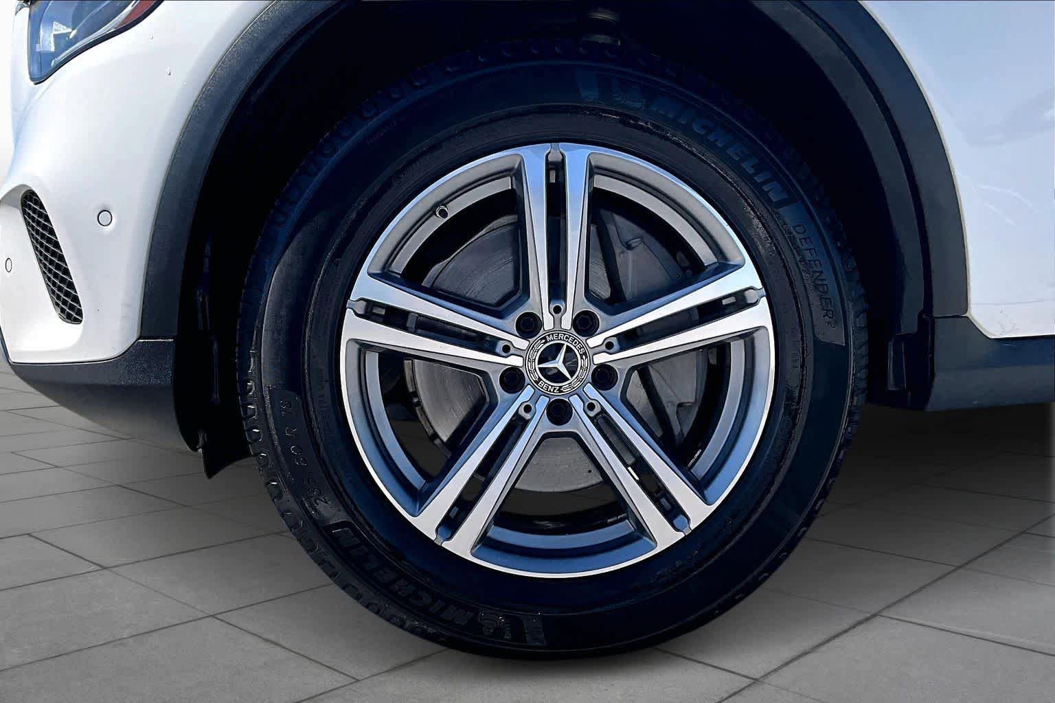 Used 2021 Mercedes-Benz GLC 300 image 11