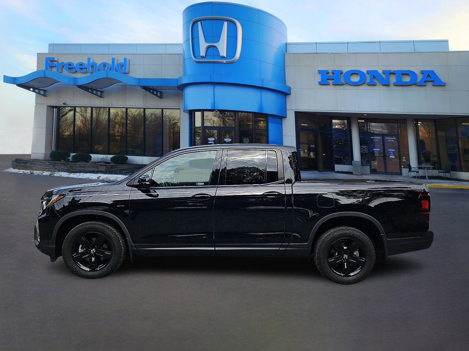 Used 2023 Honda Ridgeline Black Edition image 3