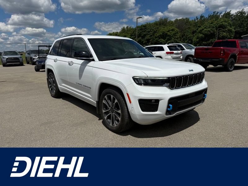Used 2023 Jeep Grand Cherokee Overland w/ Advanced Protech Group III AWD/4WD image 1