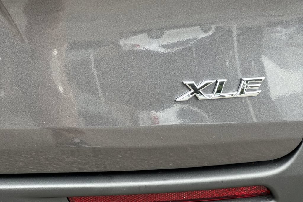 Certified 2025 Toyota Sienna XLE w/ XLE Plus Package AWD/4WD image 28