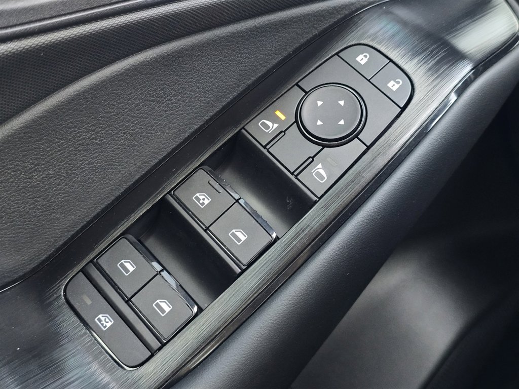 New 2026 Nissan Rogue S FWD image 21