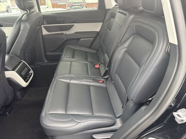 Used 2024 Lincoln Nautilus Premier image 26