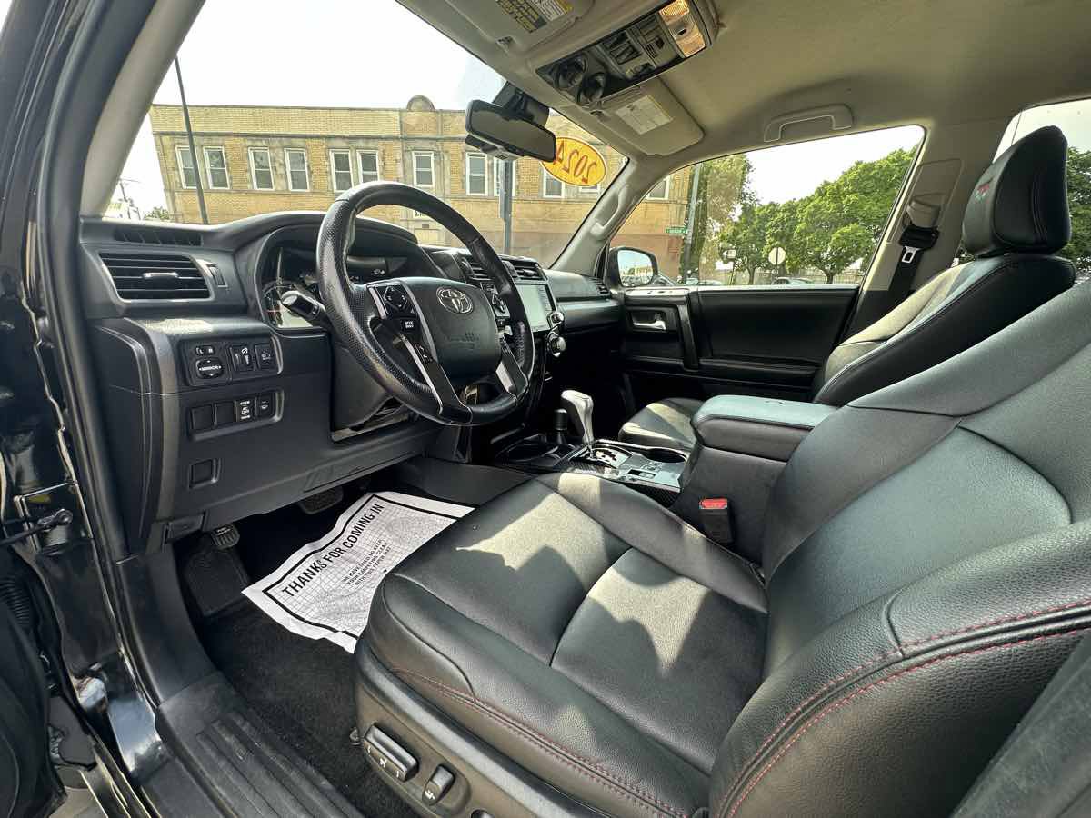 Used 2024 Toyota 4Runner TRD Off-Road Premium AWD/4WD image 10