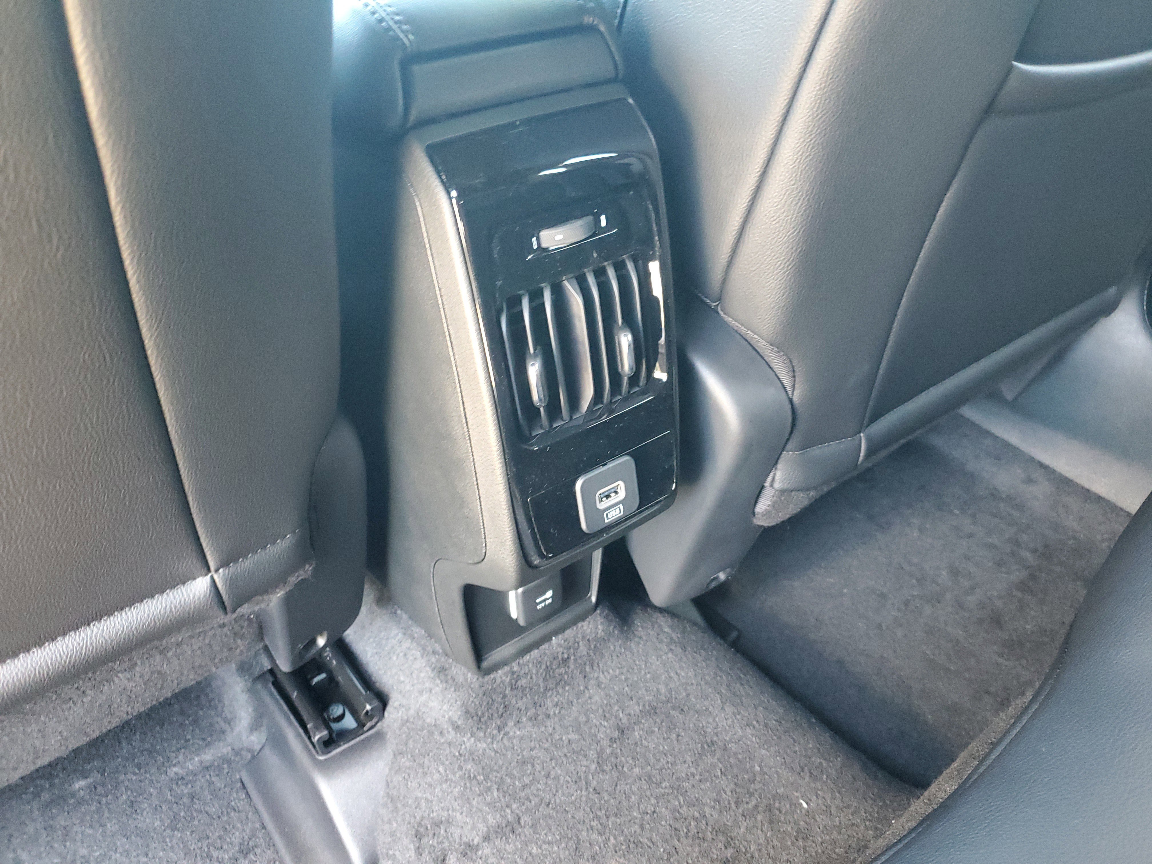 New 2026 Jeep Compass Latitude image 8