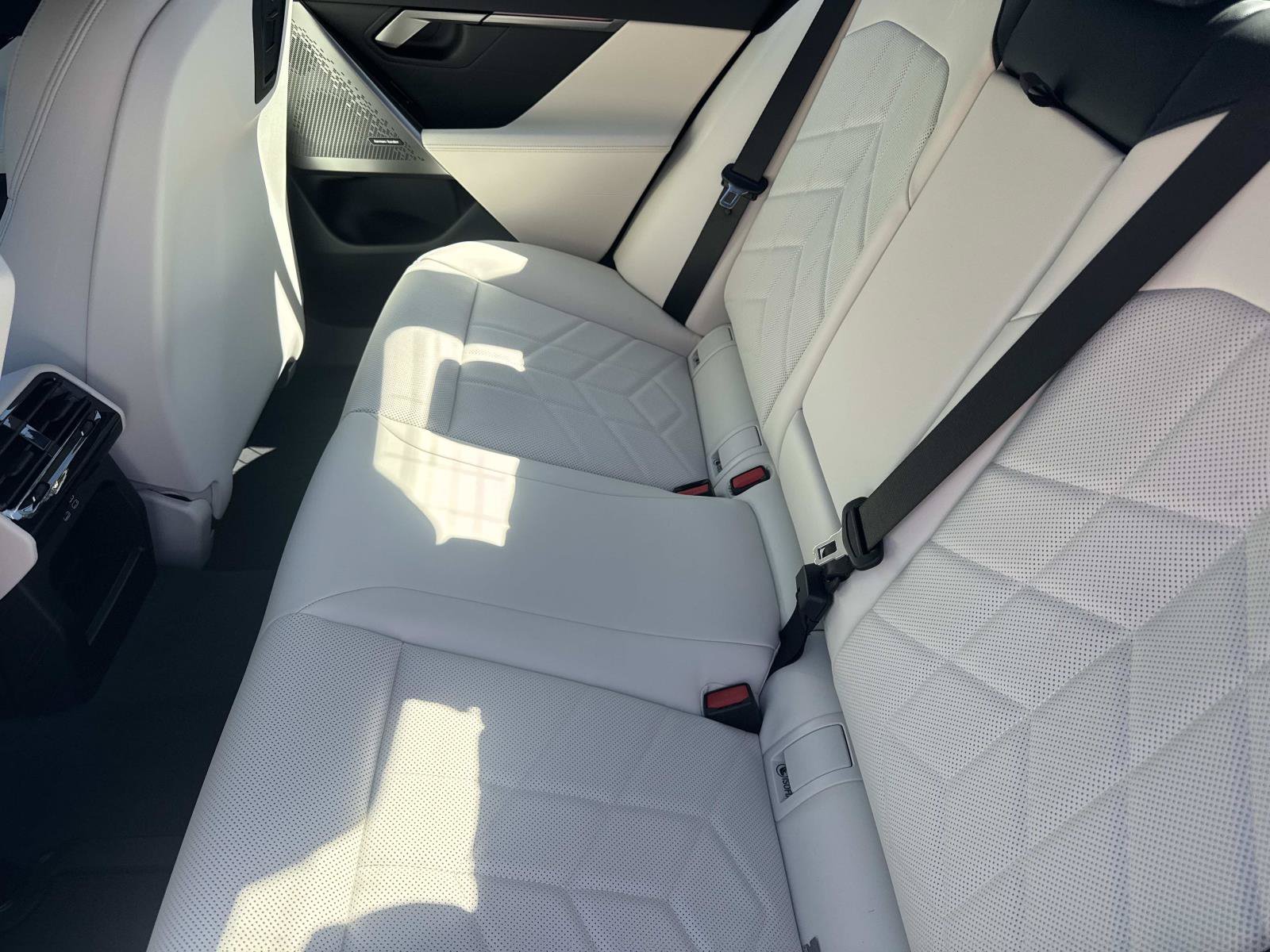 New 2026 BMW i5 eDrive40 RWD image 12