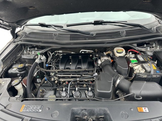 Used 2018 Ford Explorer XLT w/ Equipment Group 202A image 33