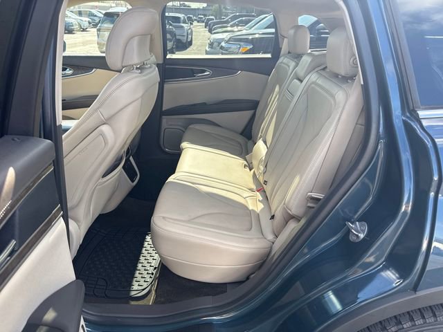 Used 2016 Lincoln MKX Reserve w/ Technology Package AWD/4WD image 33