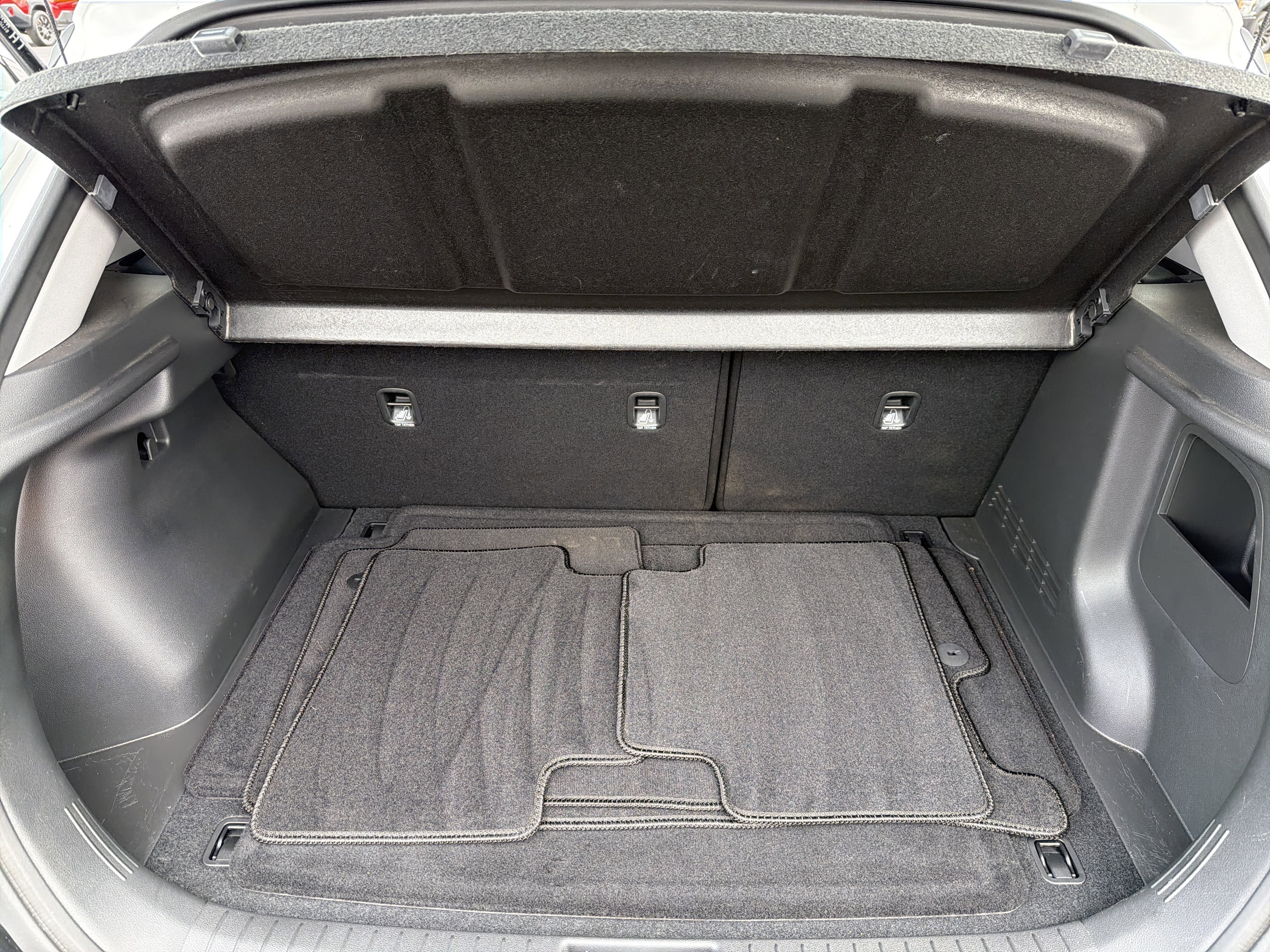 Used 2023 Hyundai Kona SEL image 3