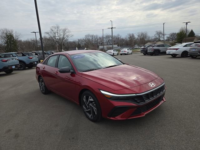 Certified 2025 Hyundai Elantra Sport image 4