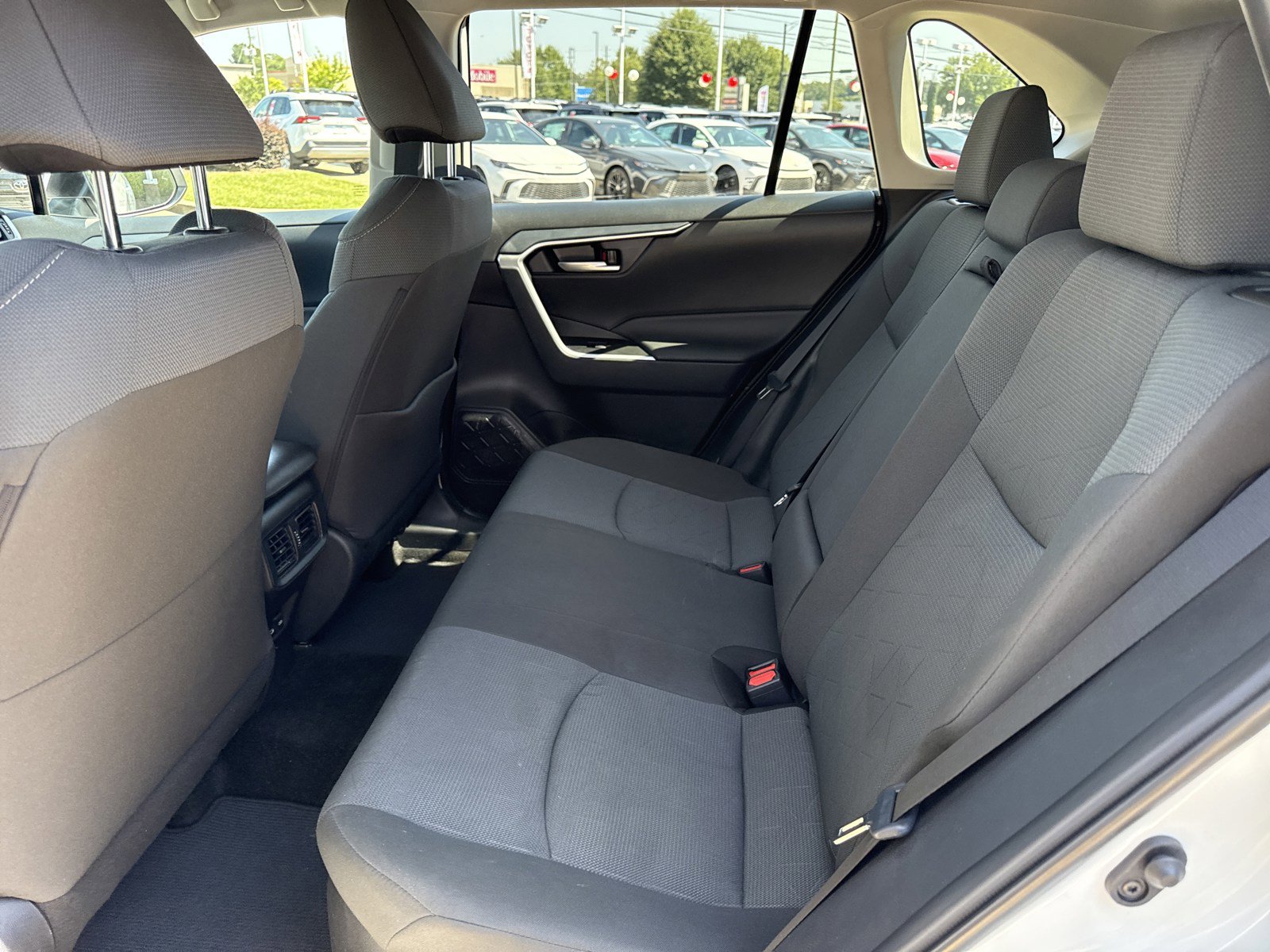 Used 2025 Toyota RAV4 XLE image 13