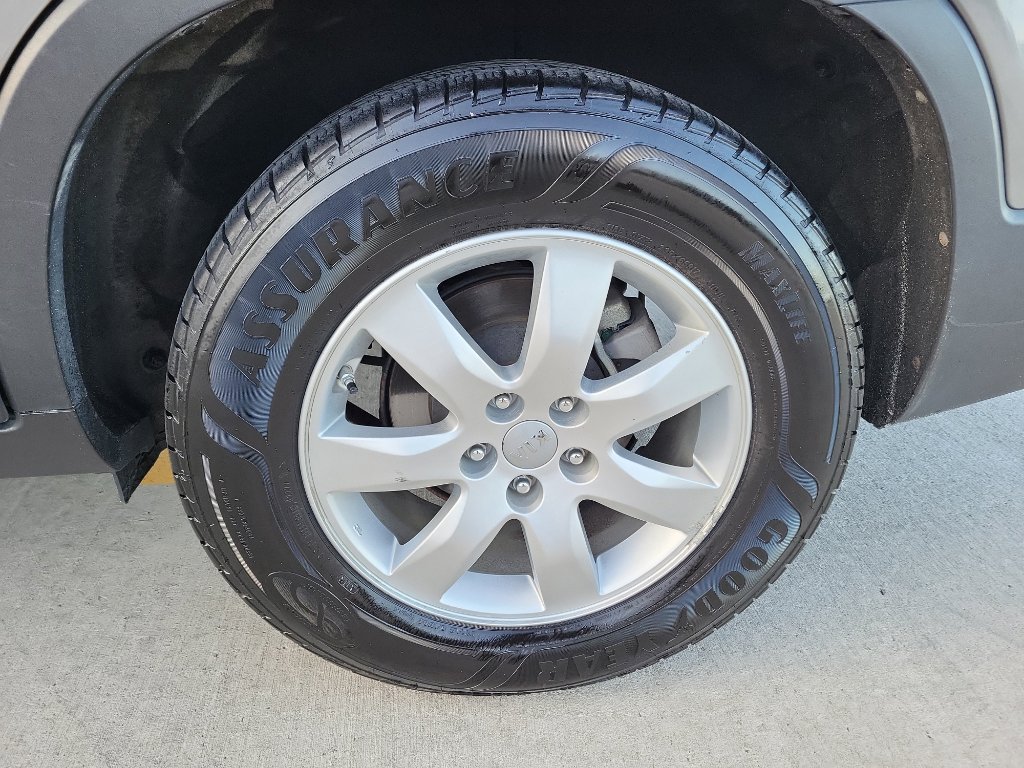 Used 2013 Kia Sorento LX image 10