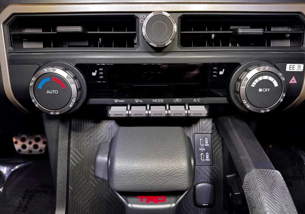 Certified 2026 Toyota Tacoma TRD Sport AWD/4WD image 36