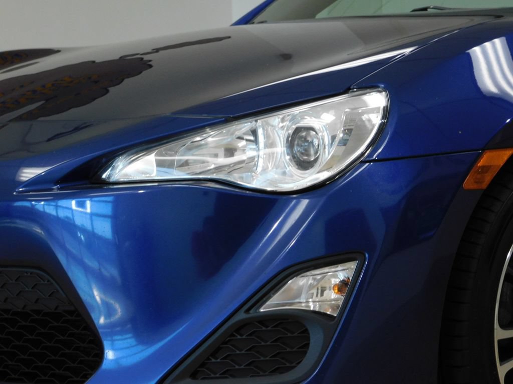 Used 2015 Scion FR-S RWD image 12