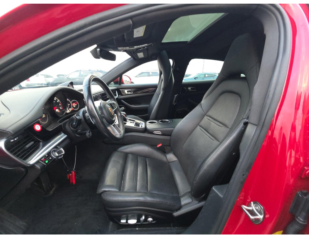 Used 2018 Porsche Panamera 4 AWD/4WD image 4