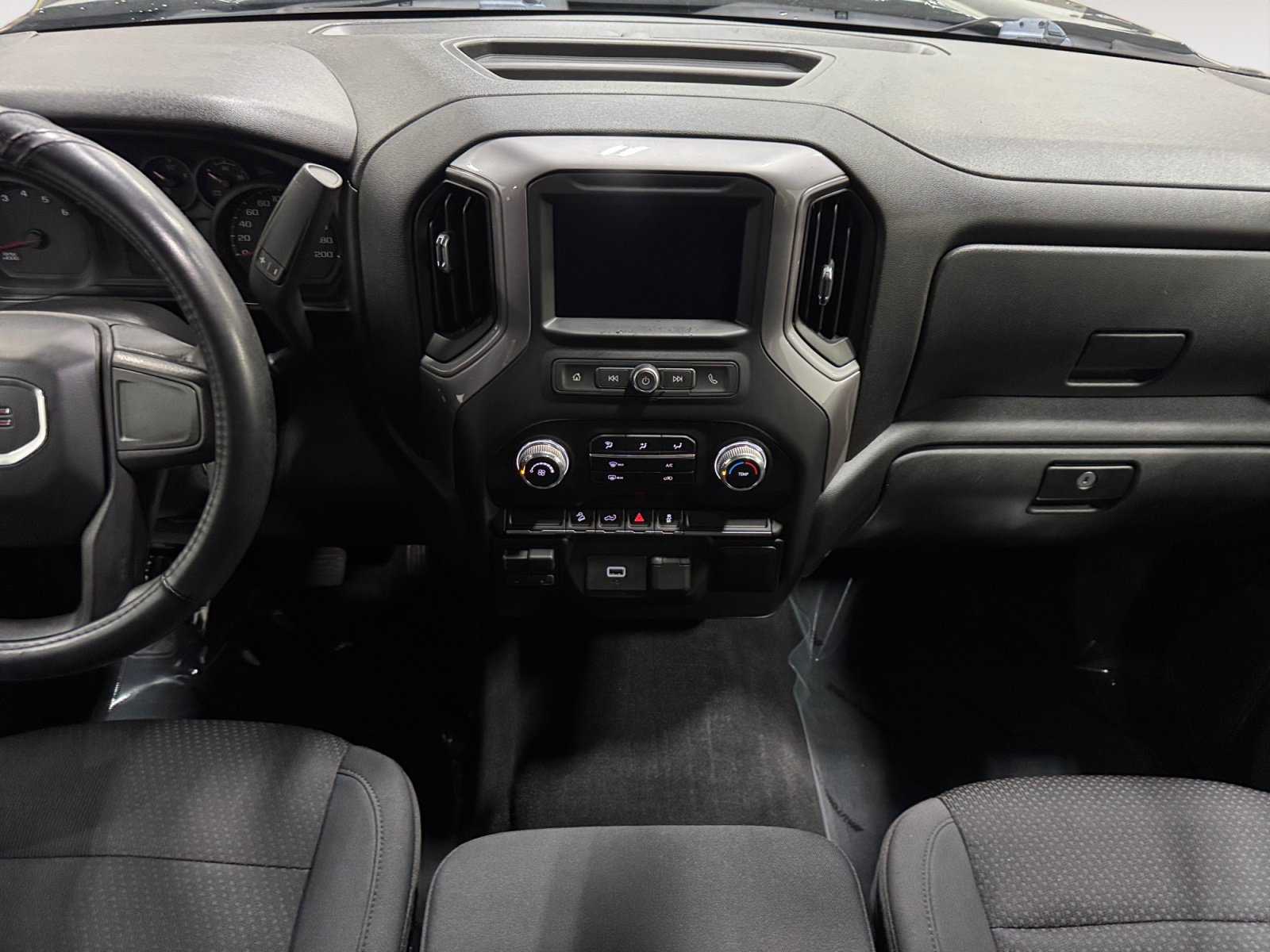 Used 2019 GMC Sierra 1500 4x4 Crew Cab w/ Convenience Package image 11