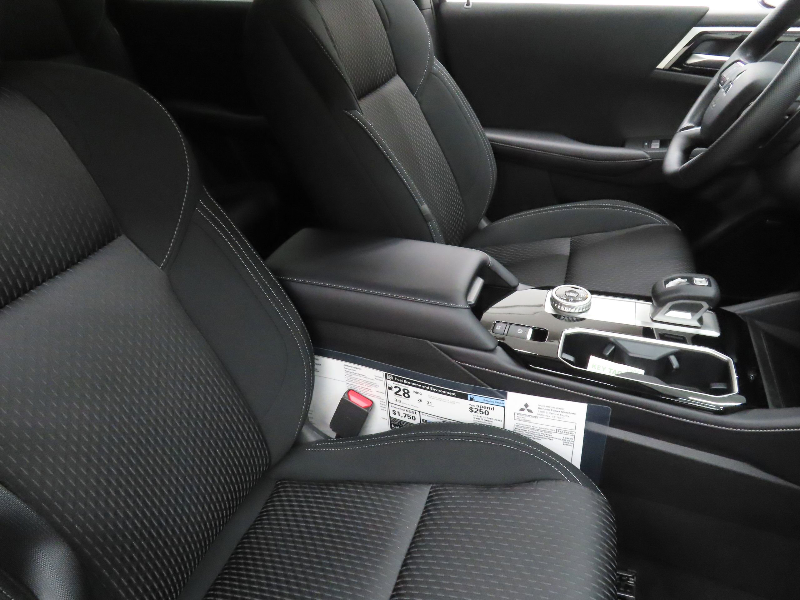 New 2026 Mitsubishi Outlander ES image 25