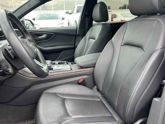 Used 2022 Audi Q8 Premium Plus AWD/4WD image 23