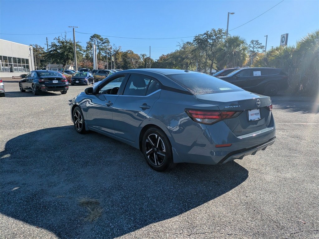 Used 2024 Nissan Sentra SV w/ Lighting Package image 5