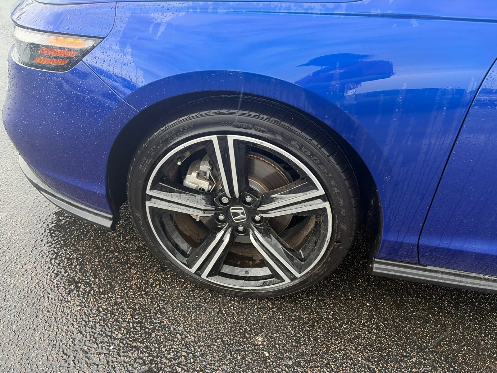 Used 2024 Honda Accord Sport image 12