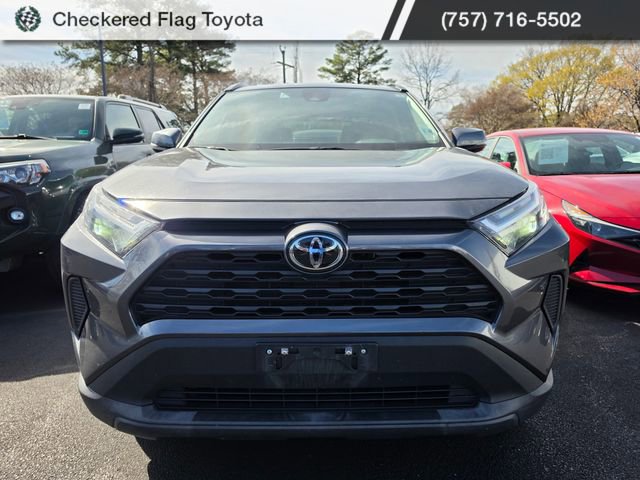 Used 2024 Toyota RAV4 XLE FWD image 2