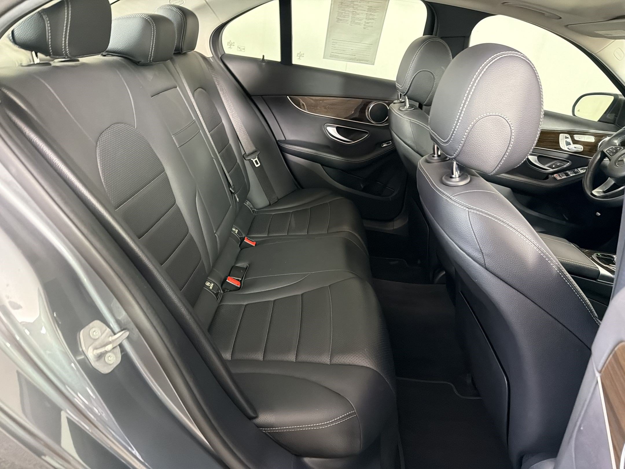 Used 2018 Mercedes-Benz C 300 4MATIC Sedan image 29