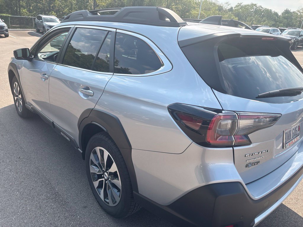 Certified 2024 Subaru Outback Limited AWD/4WD image 11