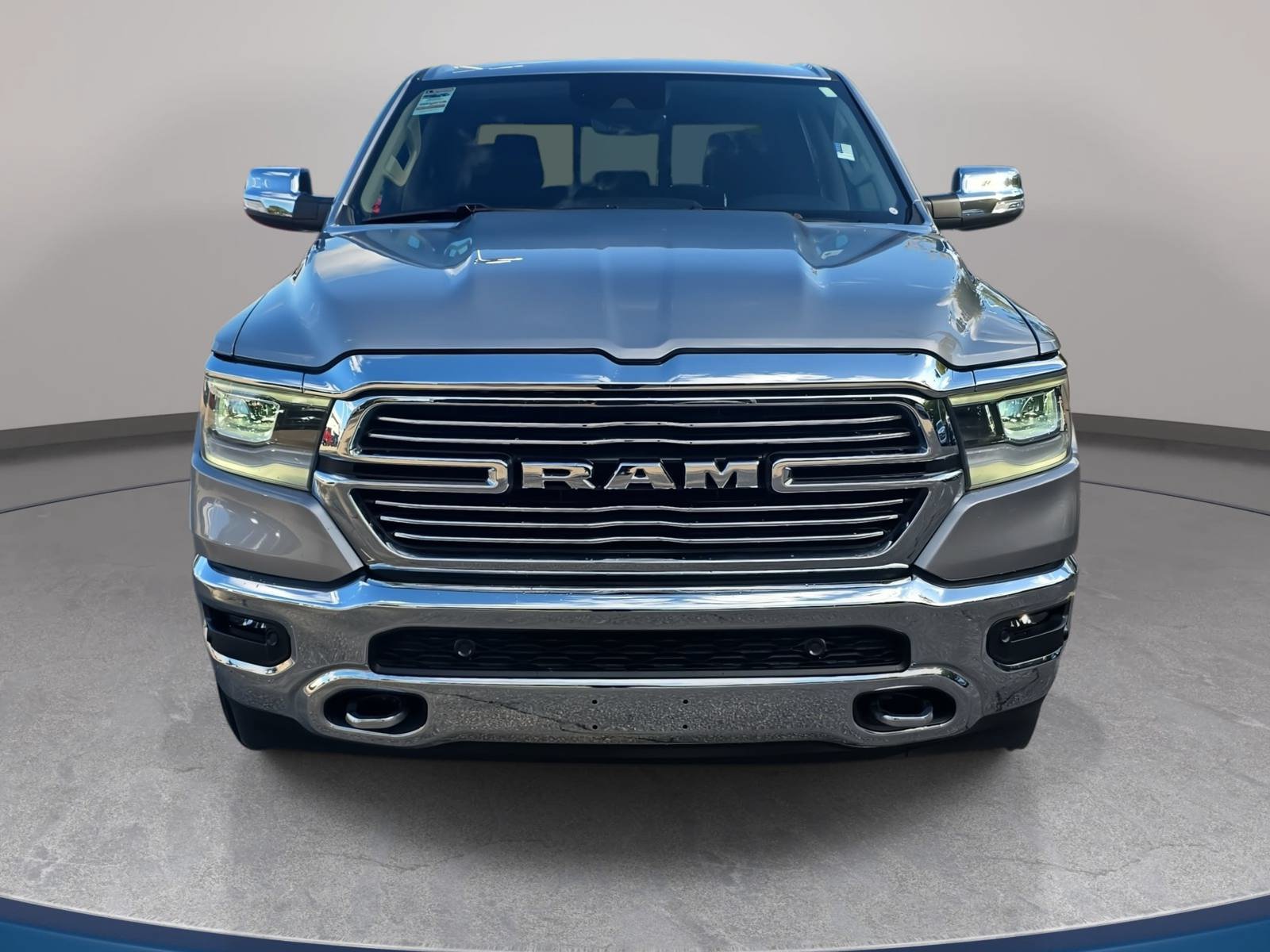 Used 2021 RAM 1500 Laramie AWD/4WD image 2