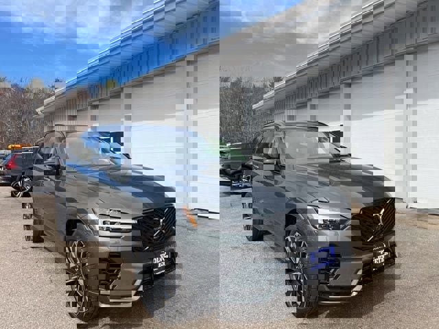 New 2026 Volvo XC60 T8 Ultra w/ Protection Package Premier image 2