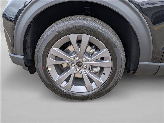 New 2026 Ford Explorer Active w/ Active Comfort Package AWD/4WD image 10