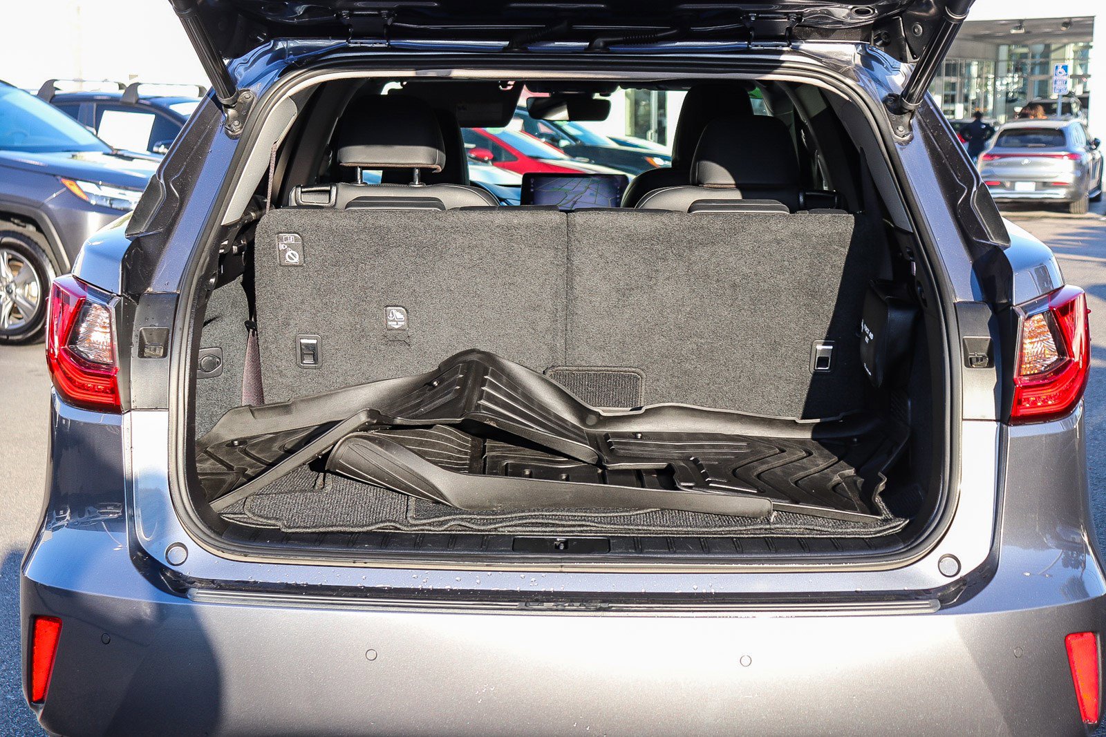 Used 2020 Lexus RX 350L FWD w/ Premium Package image 29