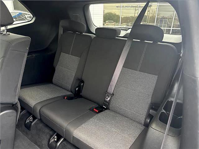 Used 2025 GMC Acadia Elevation image 16