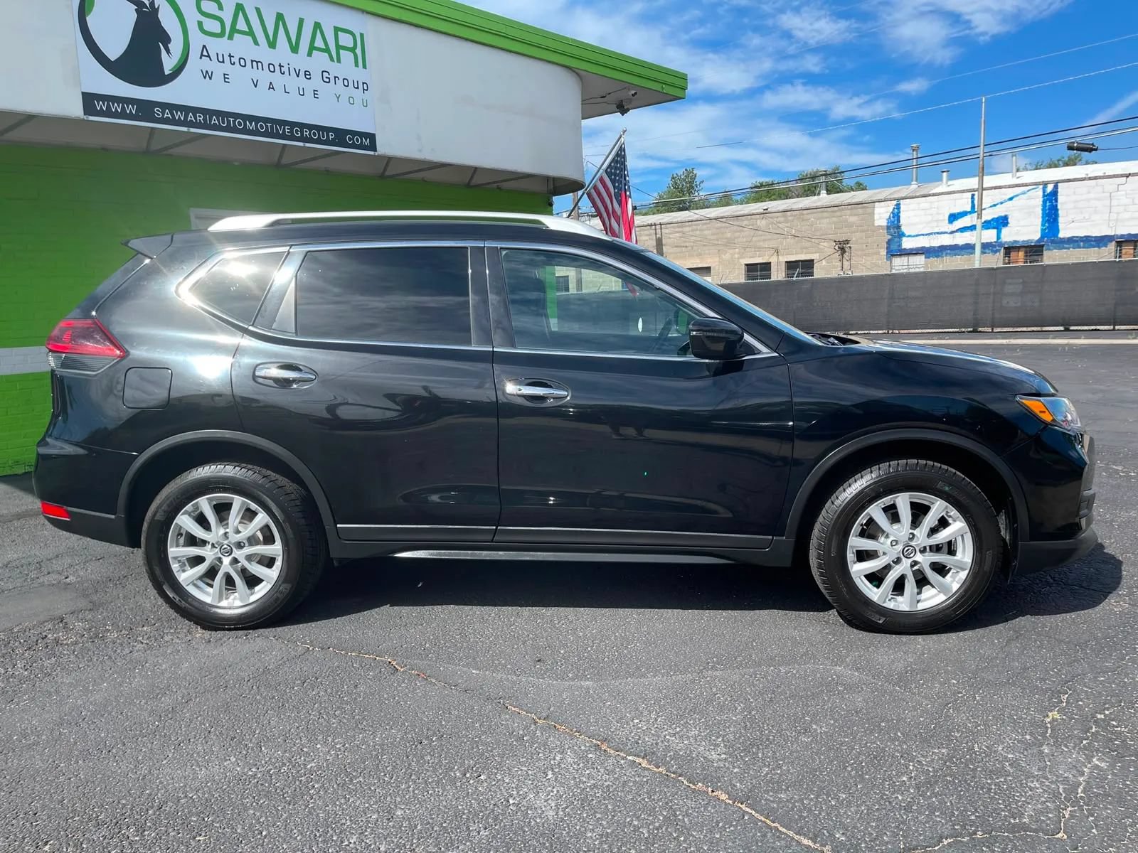 Used 2018 Nissan Rogue SV AWD/4WD image 8