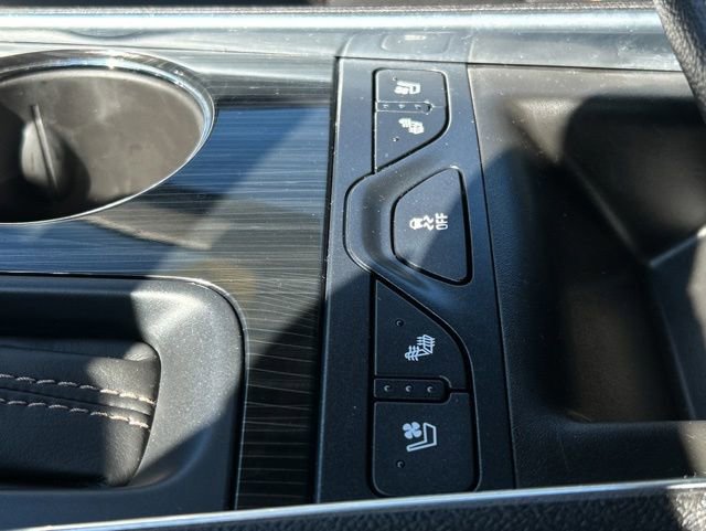 Used 2017 Chevrolet Impala Premier w/ Enhanced Convenience Package FWD image 45