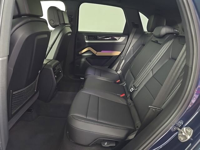 Certified 2024 Porsche Cayenne image 15