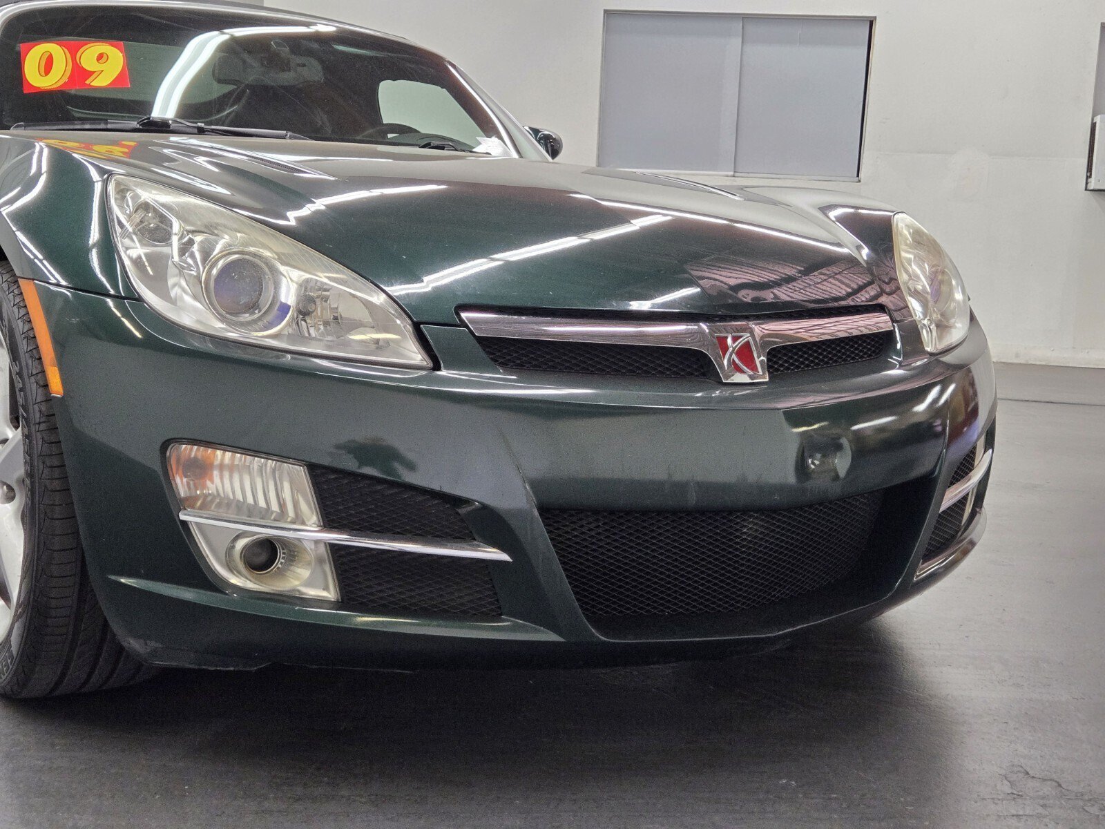 Used 2009 Saturn Sky w/ Premium Trim Package RWD image 4