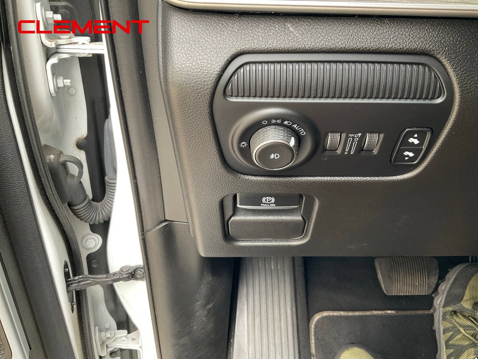 Used 2022 Jeep Wagoneer Series III AWD/4WD image 13