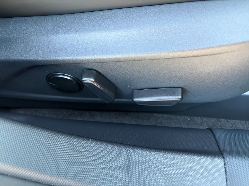 Used 2025 Ford Mustang Mach-E Premium image 16