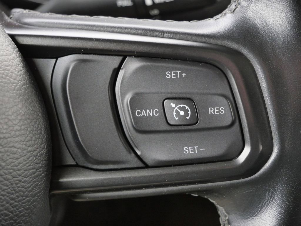 Used 2021 Jeep Gladiator Sport image 38