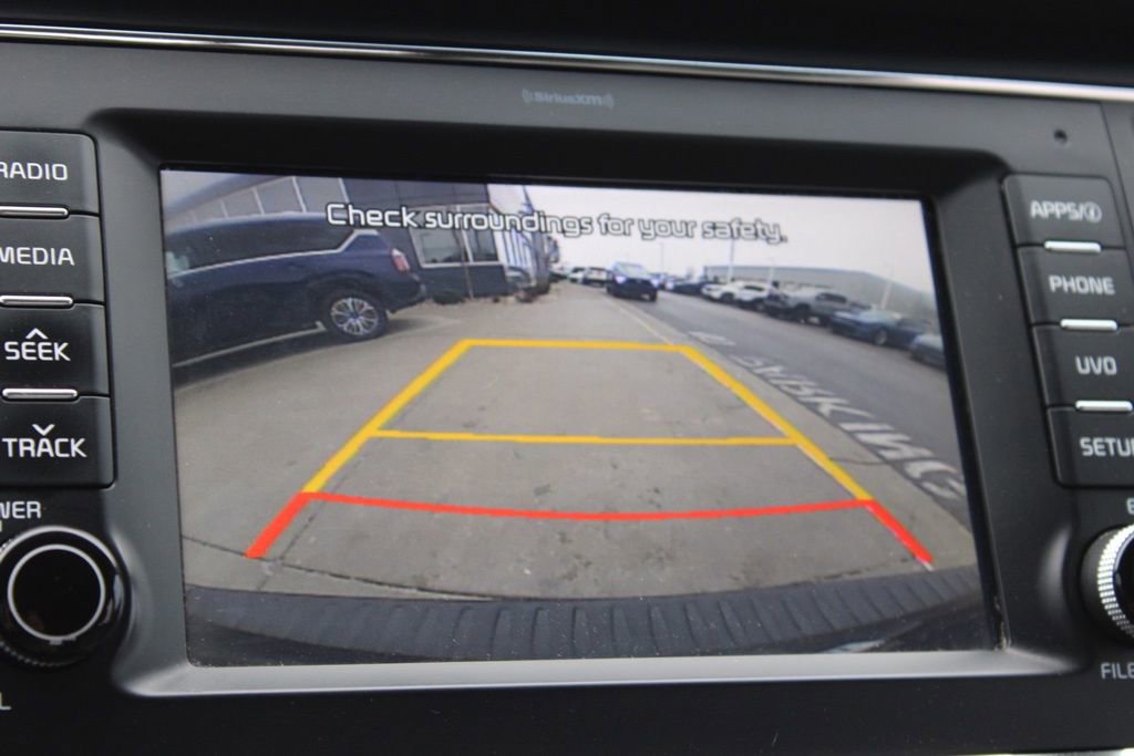 Used 2017 Kia Sedona LX w/ LX Essentials Premium Package image 38