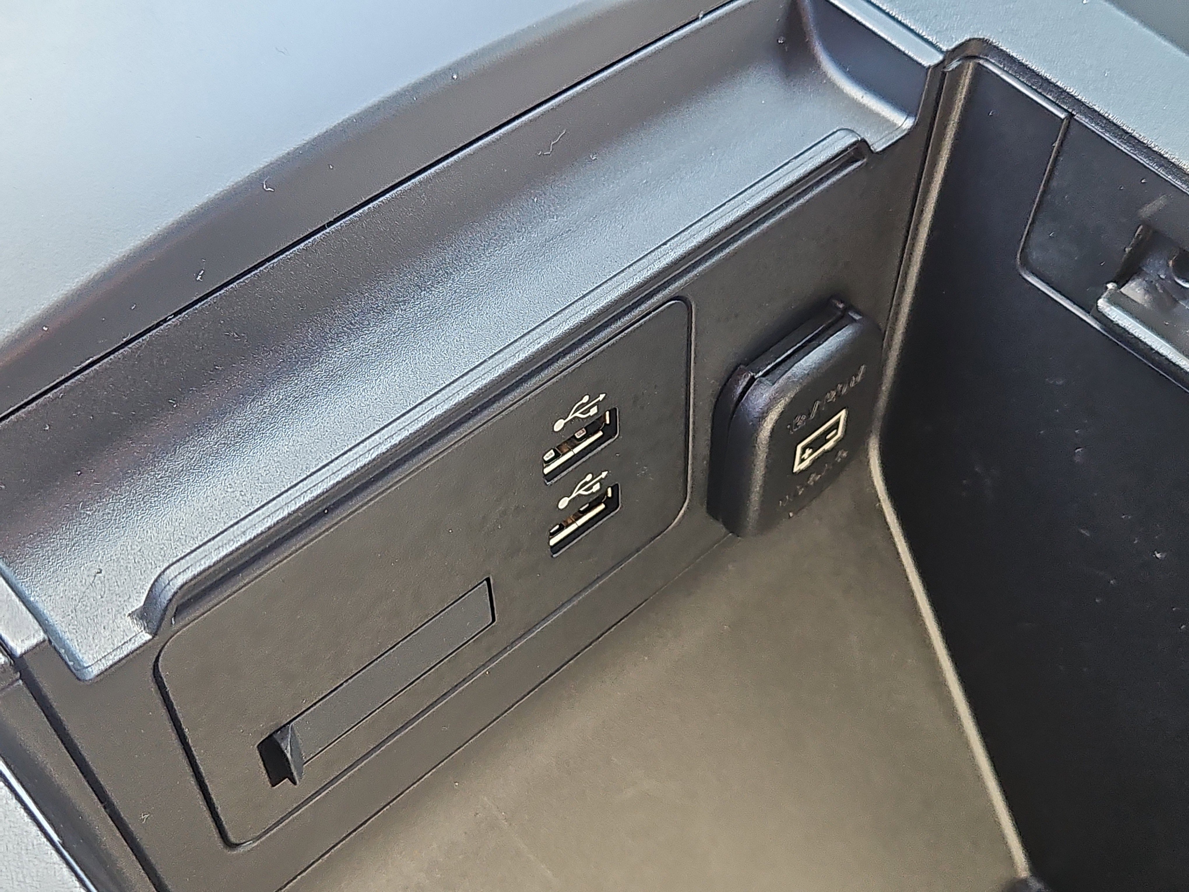 Certified 2023 MAZDA MAZDA3 s image 9