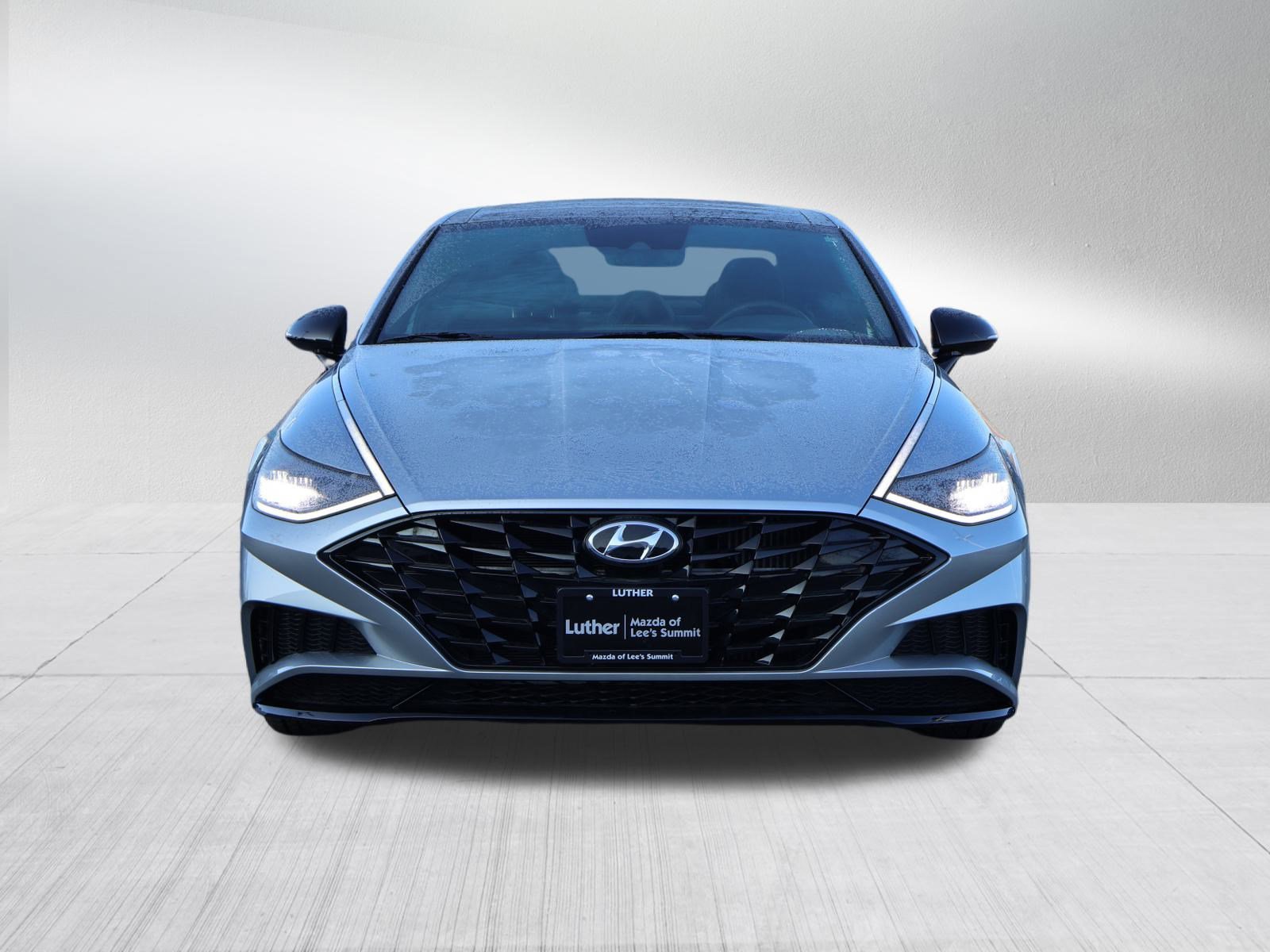Used 2022 Hyundai Sonata SEL Plus image 2